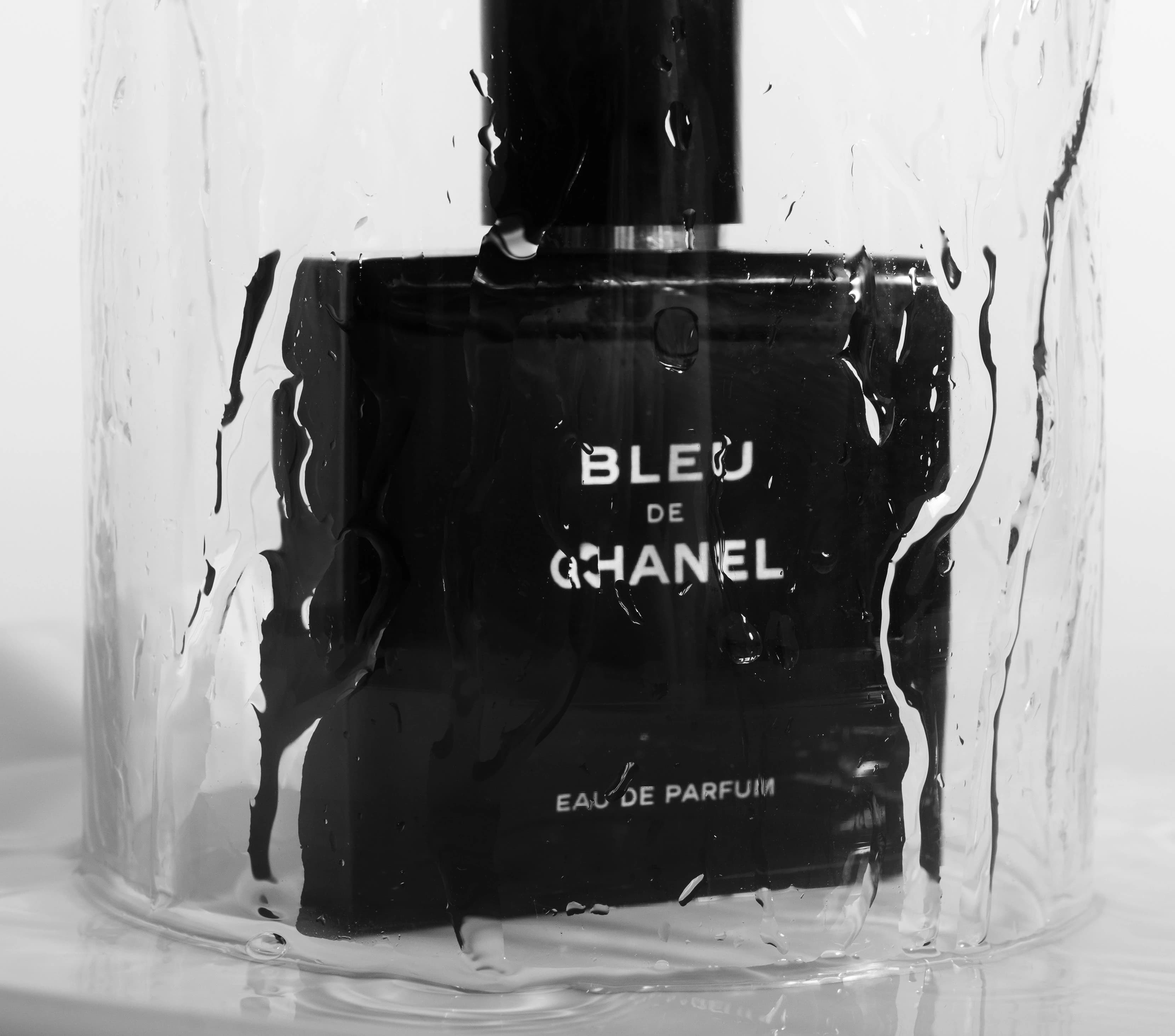 Chanel Bleu — frame 9